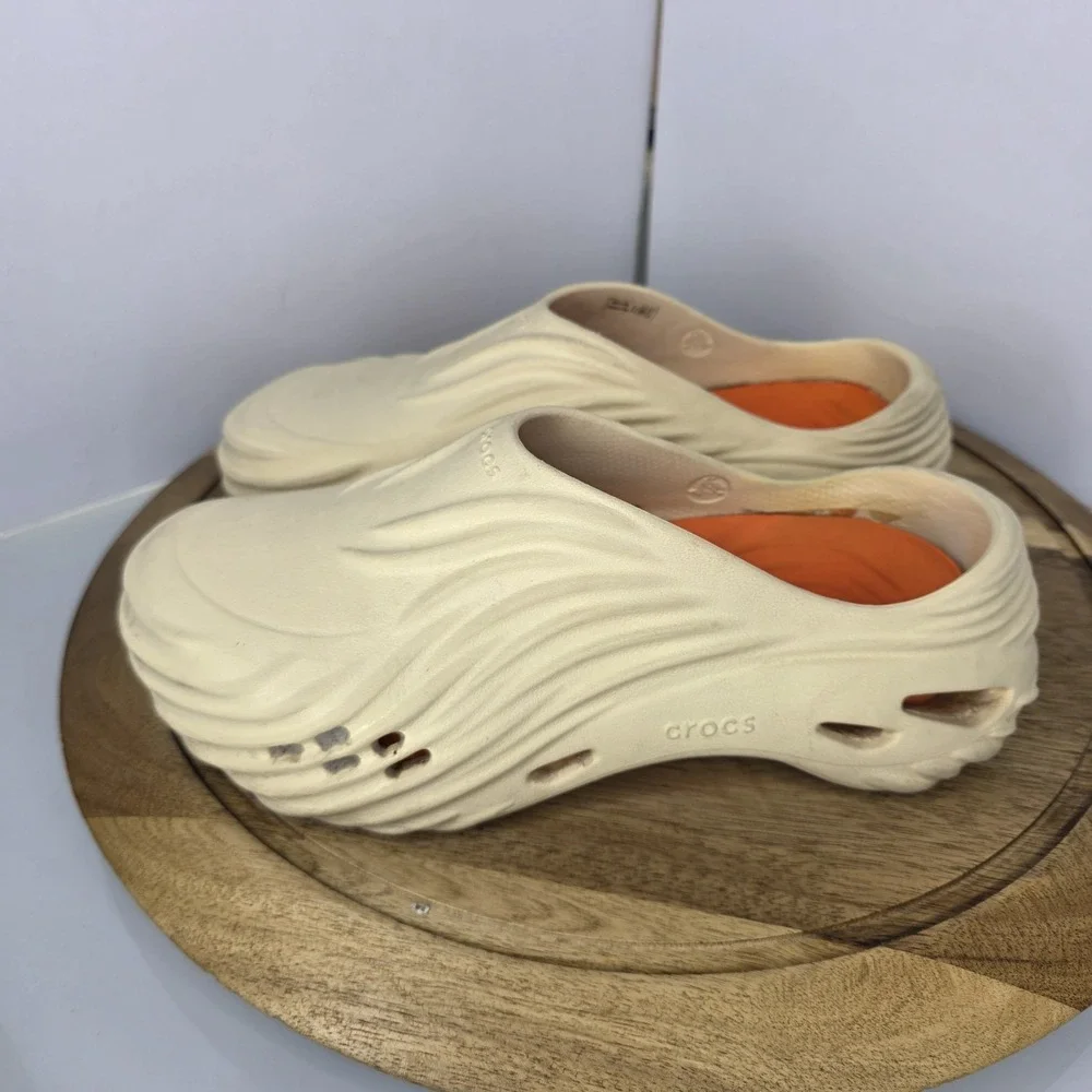 Crocs Echo Wave Vanilla Men 9  Wmns 11 Sandal Slide 210521-108 futuristic Wavey